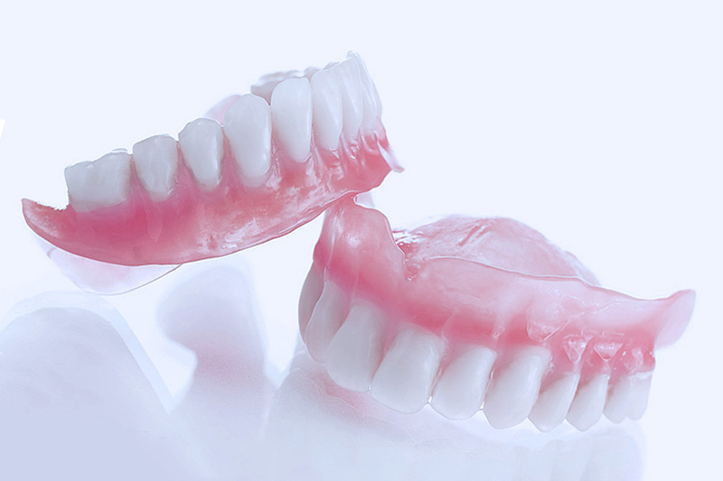 Зубные протезы Акри Фри